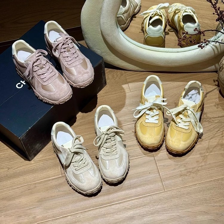 Zapatos de entrenamiento de cuero anti-deslizante de suela gruesa para mujeres 2025, nuevos zapatos de primavera para mujeres, zapatos de suela suave para mujeres