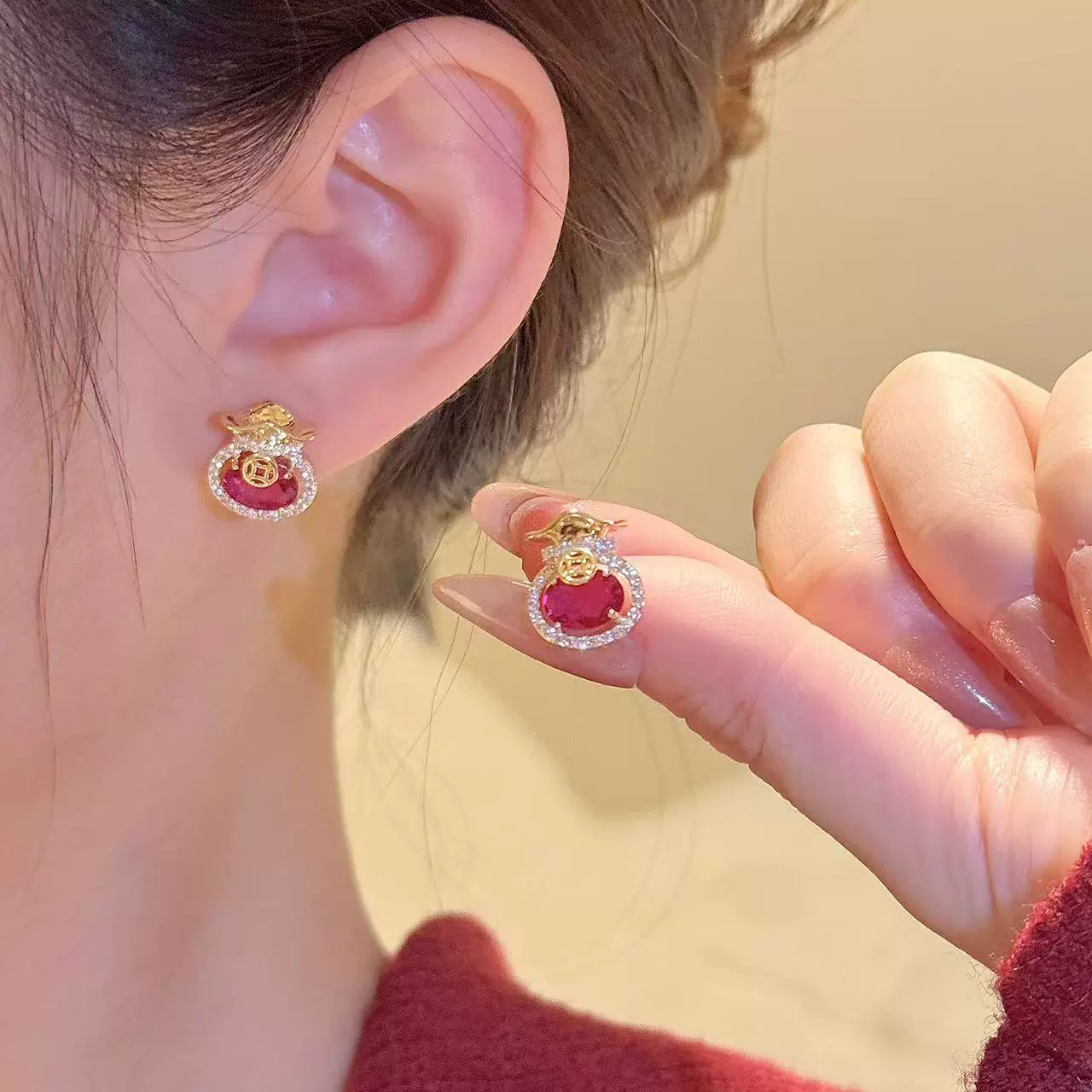 福袋耳钉中国风耳饰新中式红刚玉饰品女百搭喜庆秋冬配饰新年耳钉