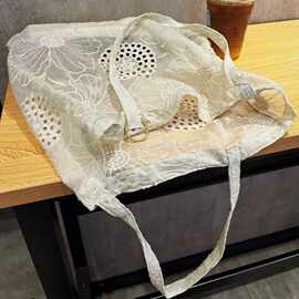 2026法式手作文艺天丝重工镂空刺绣单肩布包女温柔浪漫气质女包夏