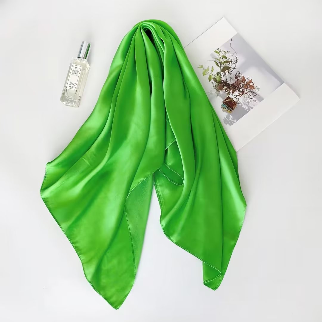 Women's Fashion Solid Color Satin Printing Silk Scarves display picture 10