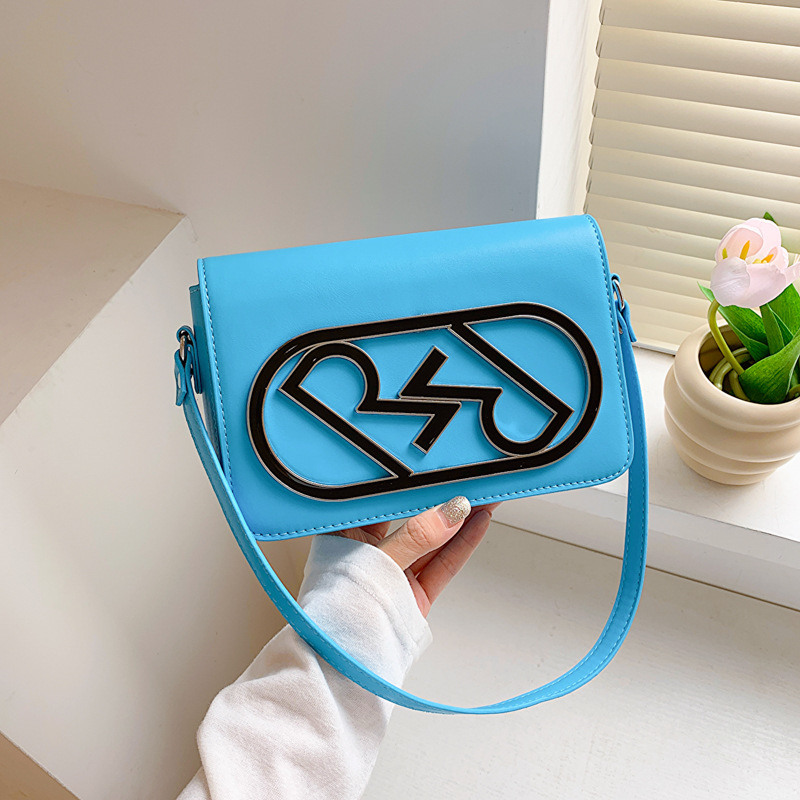 Hand-carrying fashionable handbag 2024 spring new women's bag cross-border texture shoulder bag Western style spray-painted crossbody bag trend