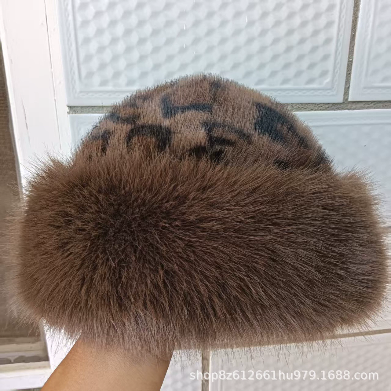 Демисезонная теплая модная шляпа