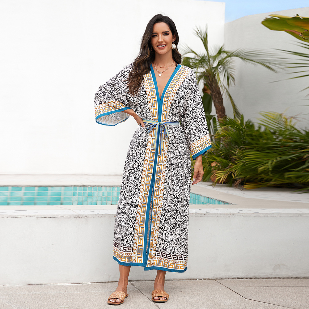 Transfronterizo europeo y americano posicionamiento impreso playa blusa suelta más tamaño vestido bikini ropa exterior traje de baño chaqueta 3899