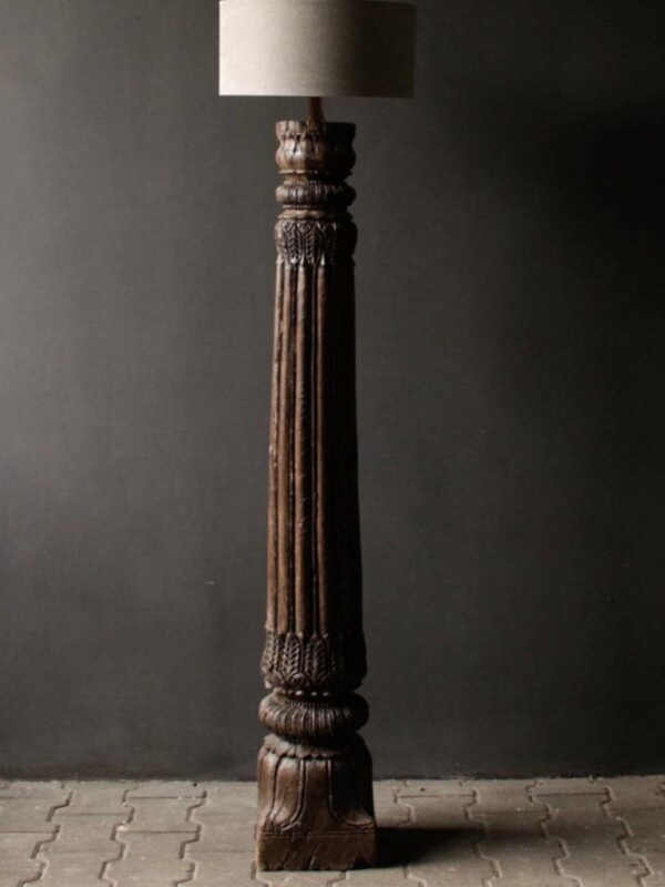 French Retro Floor Lamp Antique Old Creative Roman Column Carved Living Room Hotel Club Decorative Floor Lamp