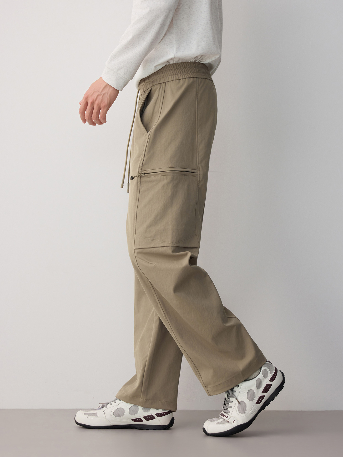 Quần thể thao nam kiểu dáng thành phố, chất liệu kaki, phong cách công sở — đen