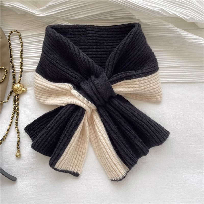 New Scarf for Women in Autumn and Winter to Keep Out the Cold and Warm, Color-Blocked Knitted Cross Wool, Versatile, Fashionable and Cute Girl Scarf