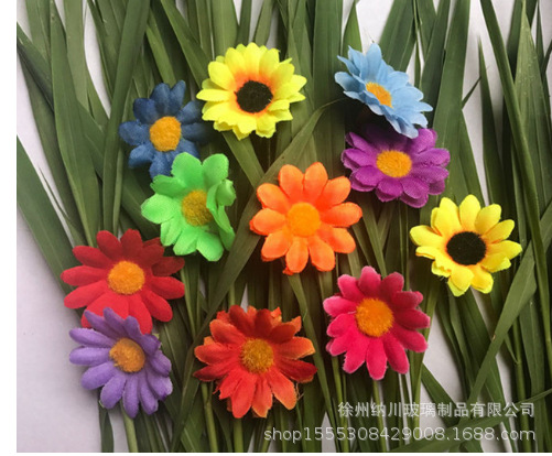 10 small flower pieces;