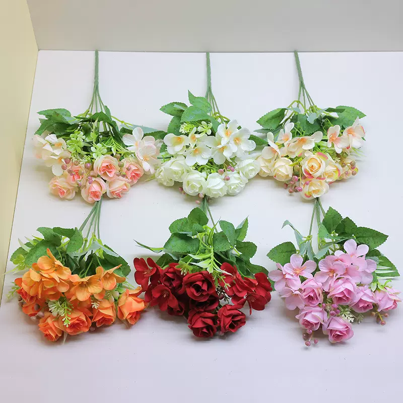 手捧花新娘结婚红色玫瑰森系婚礼仿真花拍照道具领证捧花球厂花束