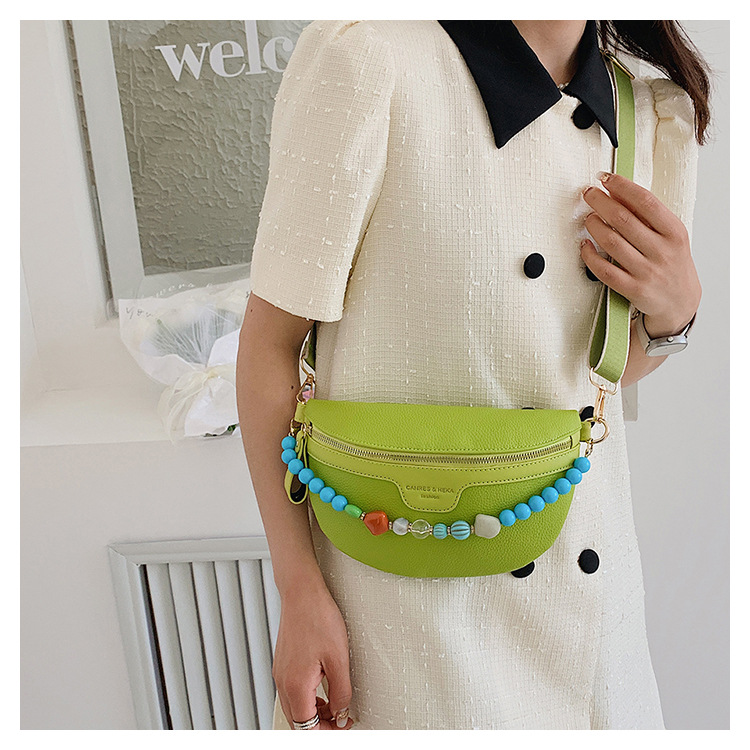 Women's Medium Pu Leather Solid Color Streetwear Beading Dumpling Shape Zipper Fanny Pack display picture 12