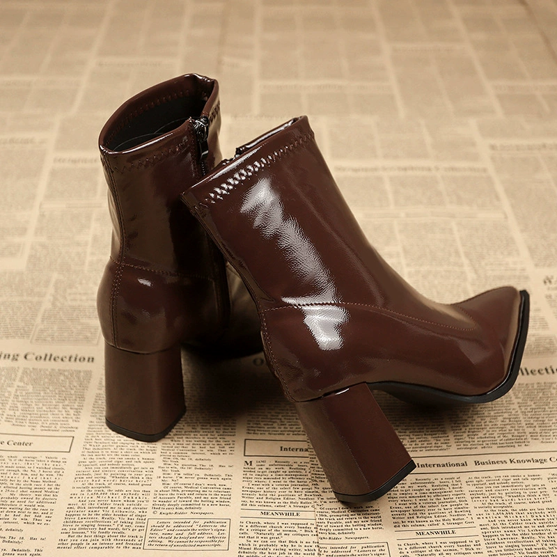 Зимние женские ботинки 2025 года, большие размеры 41-43, элегантные, из мягкой кожи, с заостренным носком, на толстом каблуке, модные короткие ботинки на высоком каблуке, ботинки в стиле Мартин.