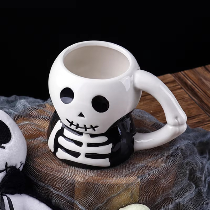Taza de cerámica creativa de Halloween esqueleto / forma de momia extraña taza de cerámica Qin Sheng decoración de cubiertos diarios