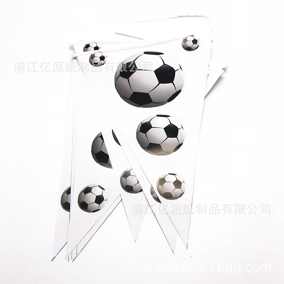 Nuevos suministros para fiestas de fútbol blanco, arreglos para fiestas de cumpleaños para niños, vajillas desechables, bandejas de papel, vasos de papel, manteles de toallas de papel