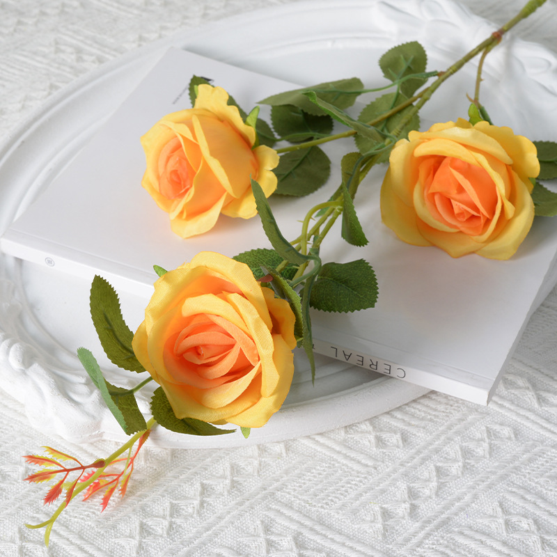 Artificial Rose manojo de 3 pequeñas rosas París Día San Valentín decoración casera la boda falsa flor seda artificial al por mayor