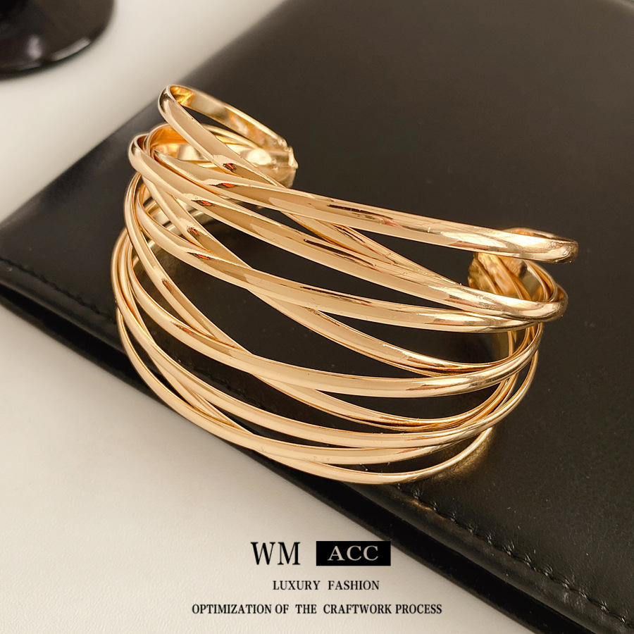 Europa y los Estados Unidos cruzan fronteras multicapa abertura pulsera de moda personalidad fría pulsera de viento nicho de alta calidad joyas al por mayor