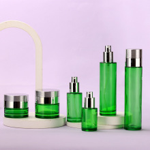 新款现货直圆护肤品玻璃瓶套装多规格保湿水精华液空瓶便携分装瓶