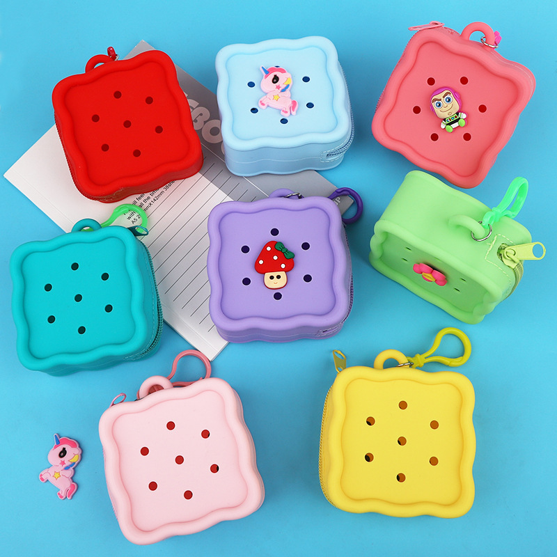 New Silicone Hole-In-The-Wall Coin Purse Wholesale Candy-Colored Wallet Student Backpack Pendant Couple Square Earphone Case