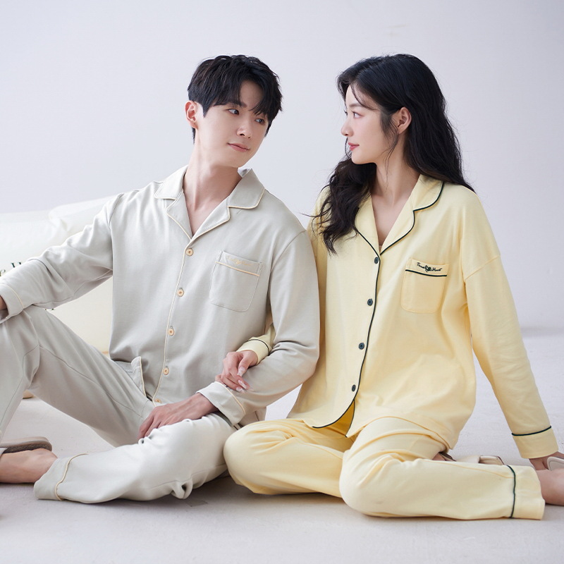 Pajamas de pareja primavera y otoño 2024 nuevo algodón de manga larga para mujeres lindas dibujos animados para hombres se pueden usar con un conjunto de ropa de casa