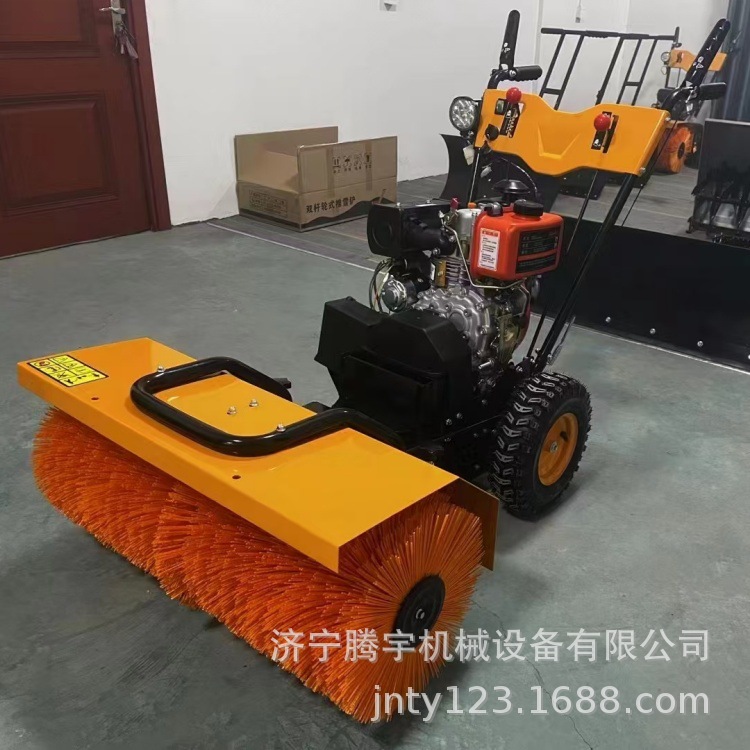 80公分宽手推式扫雪机 路面除雪机 路面清扫机供应