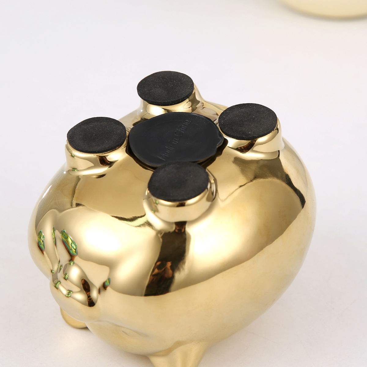 Creativo simple electrodeposición cerámico ahorrador de dinero regalo cerdo dorado decoración de la sala de estar juguetes lindos para niños de alto valor facial