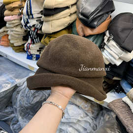 2025秋冬新款云朵素色高端品质前长后短盆帽女显脸小遮脸报童帽潮