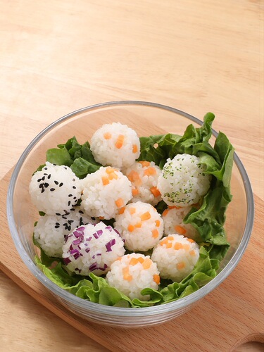 Japan imported household baby rice ball mold rice bento shaker diy hand crank to make children's food supplement artifact