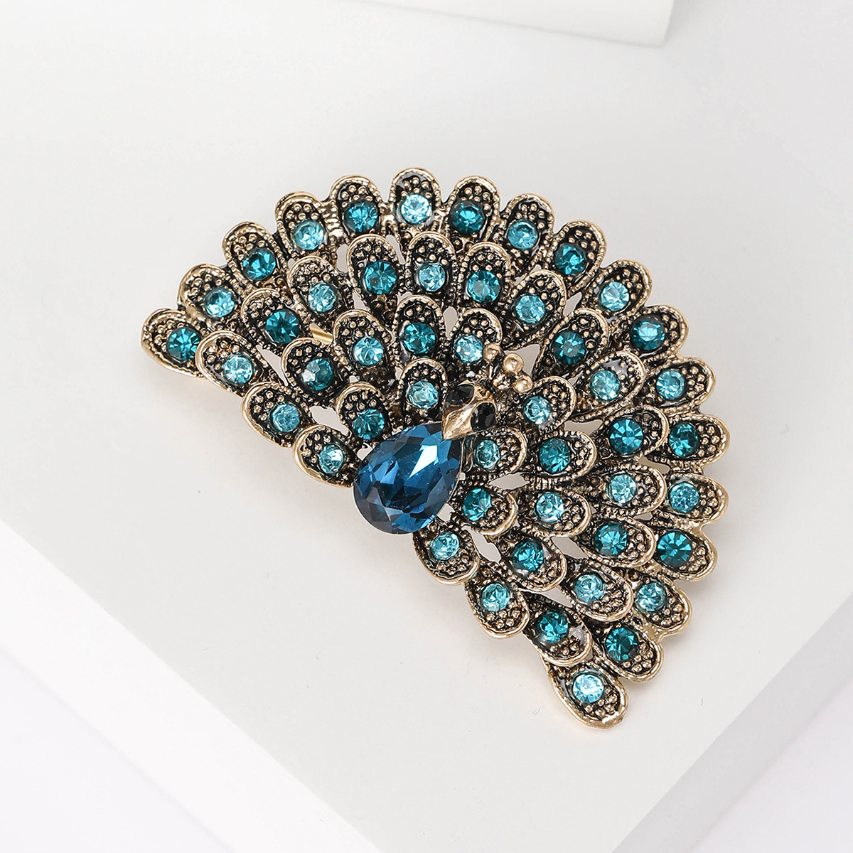 16g Weight Rhinestones Inlay Material Brooches Classification Banquet Occasion Alloy Material Peacock Pattern All Seasons Season Women's Gender Inlay Design Retro Style Retro Pin Peacock Alloy Inlay Rhinestones Women's Brooches 14