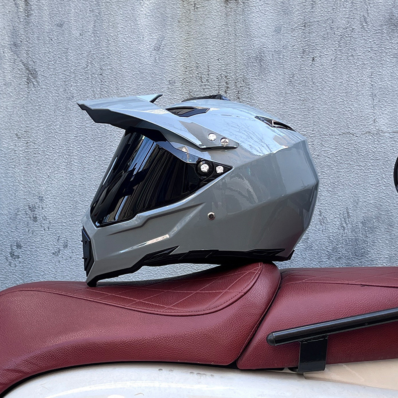 Casco de campo traviesa Casco de carreras de motos Casco de carretera Casco de doble propósito para hombres y mujeres Casco de tracción de cuatro estaciones Casco completo Orz