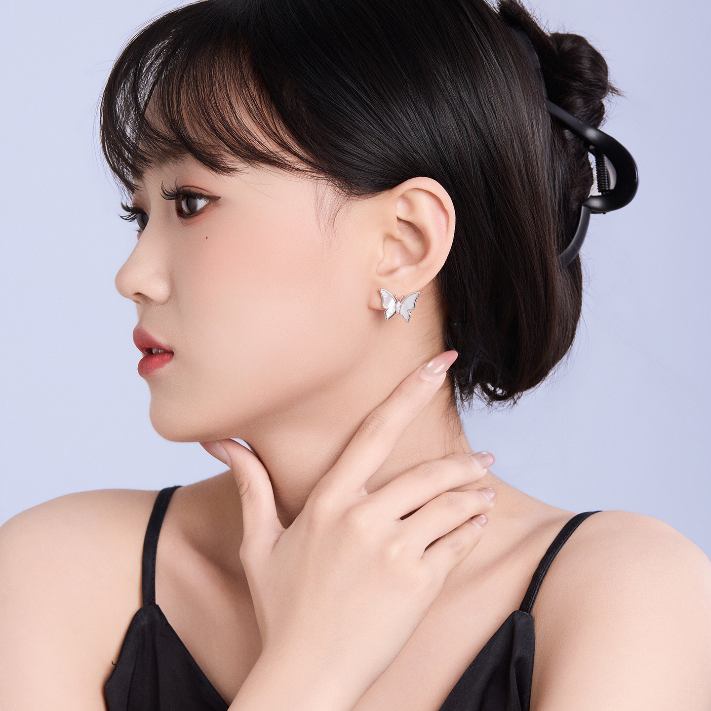 Xuping verano brillante mariposa frita pernos de nicho simple diseño suave aretes de viento pequeño temperamento pendientes mujeres
