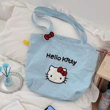 ����Ÿ������Ȩ����ͨ������ɰ�Hello Kitty������������ЯŮ��