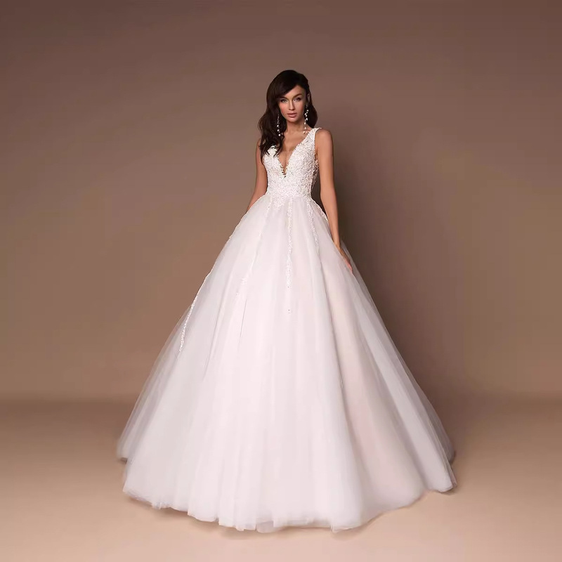 European and American Foreign Trade Wedding Dress 2025 New Style Floor-Length with Long Train, European and American Foreign Trade Sexy Sheer V-Neck Long-Sleeve Wedding Dress European and American Foreign Trade Wedding Dress 2025 New Style Floor-Length with Long Train, European and American Foreign Trade Sexy Sheer V-Neck Long-Sleeve Wedding Dress