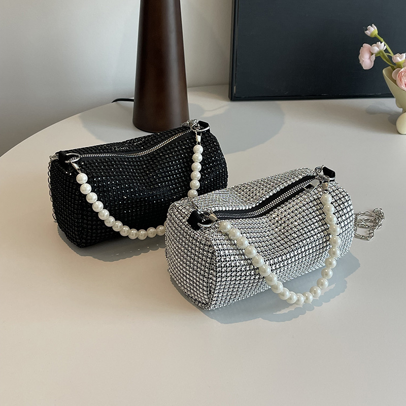 Kiiltävä timanttikuvioinen kainalohelmi 2024 kevät/kesä 2024 uusi muodikas länsimainen ketjulla varustettu Boston-kädessä pidettävä olkalaukku_voghion.com