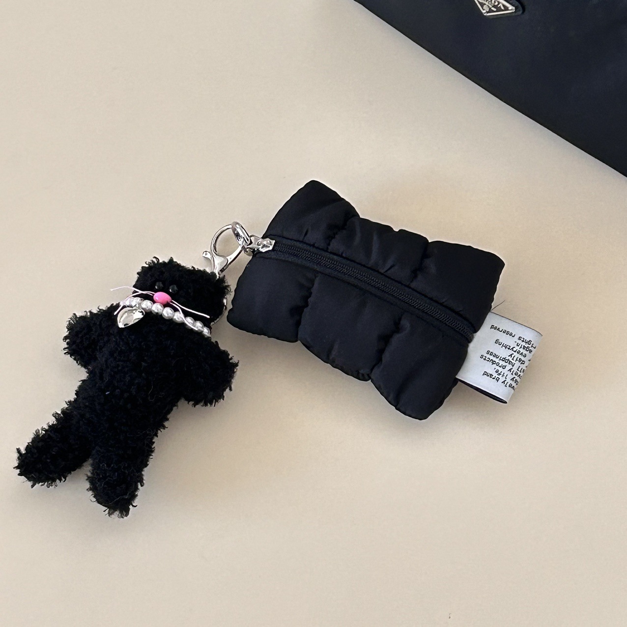 9C8D3D49-10BC-478B-8139-F1258D