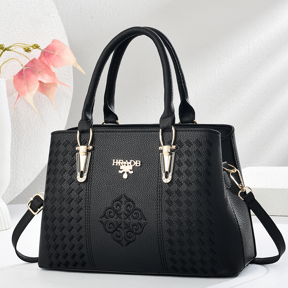 Bolso bolso exquisito bordado bolso de madre bolso de mujer de mediana edad bolso de mensajero de hombro de comercio exterior bags de gran capacidad de calidad