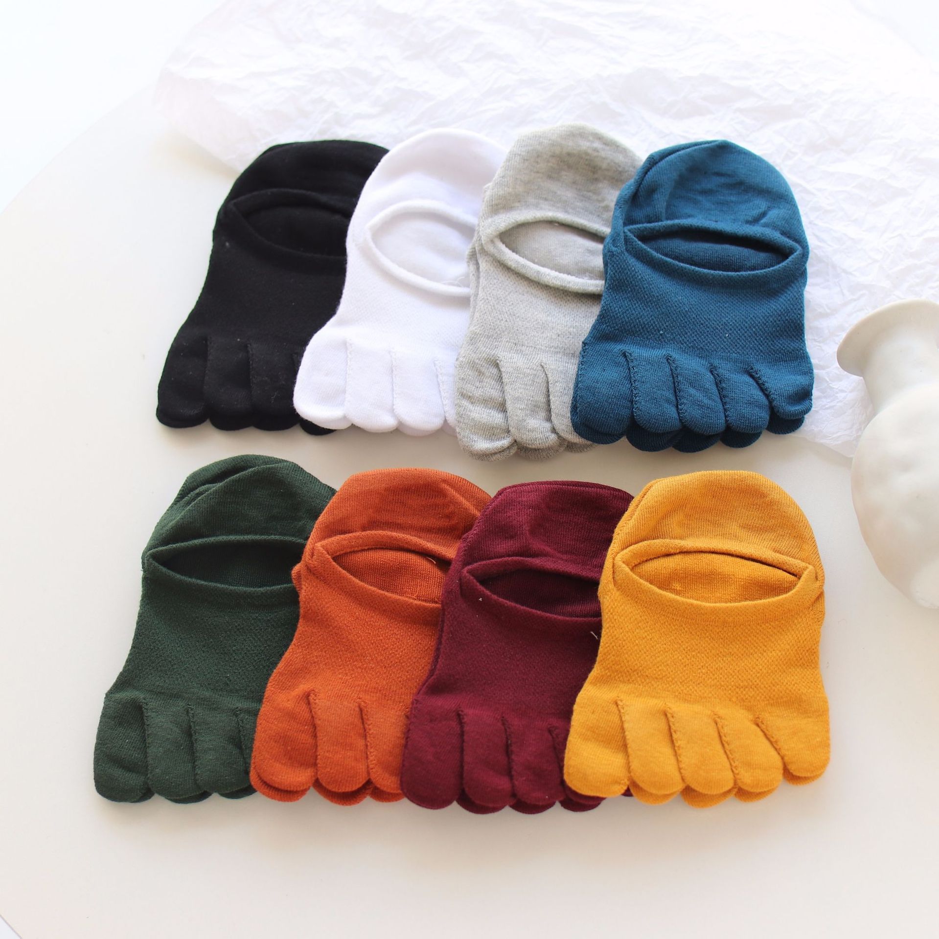 Summer new five-finger socks men and women solid color cotton summer thin version of gas breathable short tube movement