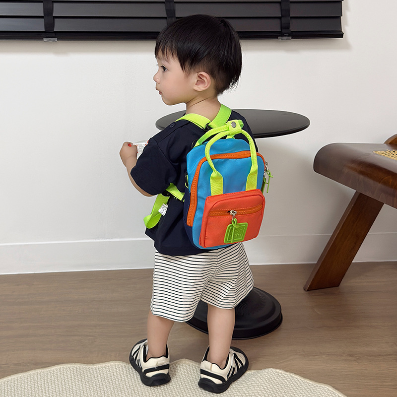 Nuevo mini mochila infantil multifuncional al aire libre bebé mochila de moda de color contraste bolso de hombro para hombres y mujeres