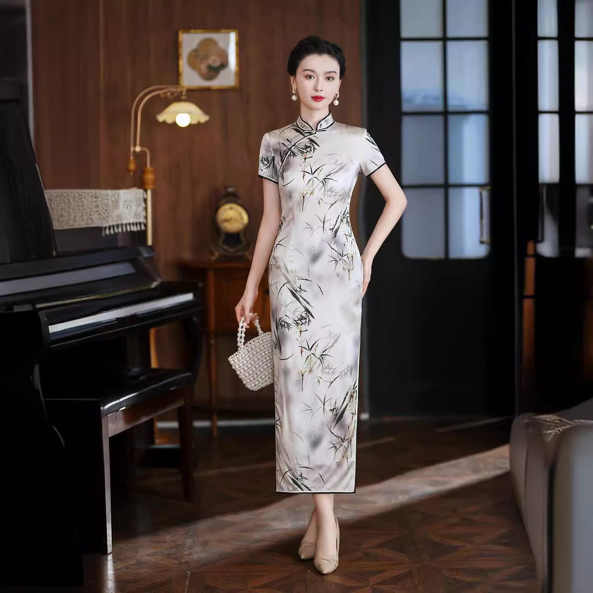Silk summer cheongsam
