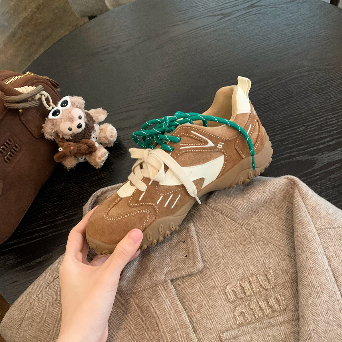 Versión de piel de vaca de la uva de la misma nicho de moda zapatos de doble cordón de color de base gruesa aumento de altura zapatos deportivos casuales zapatos de mujer