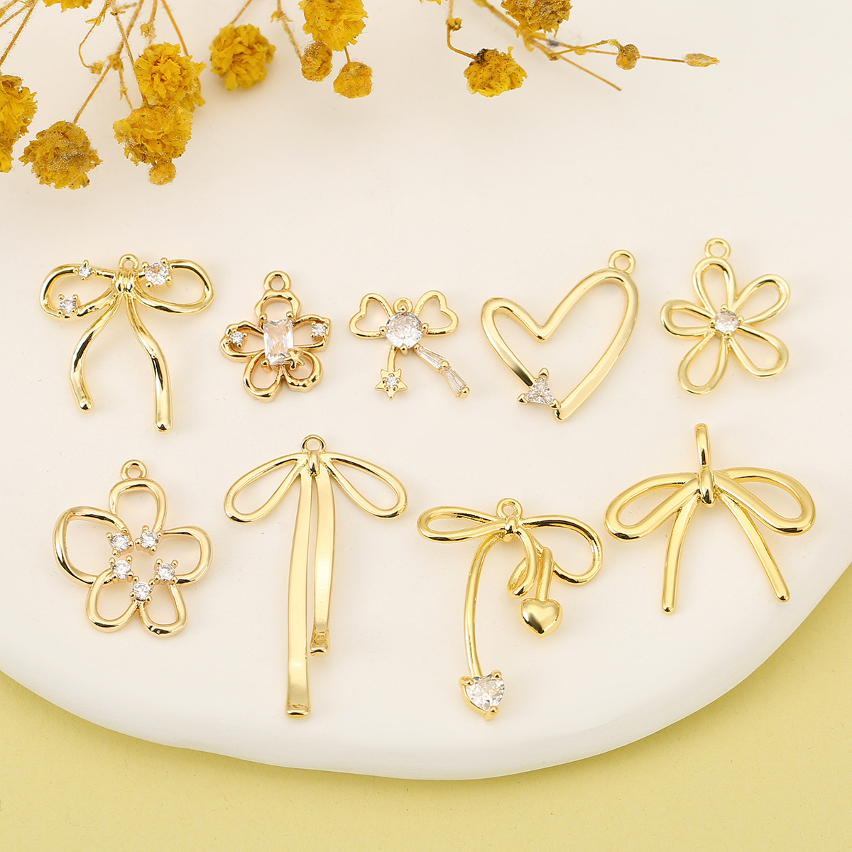 1 Piece Quantity Daily Occasion 1 Piece Copper Heart Shape Flower Bow Knot Pendant