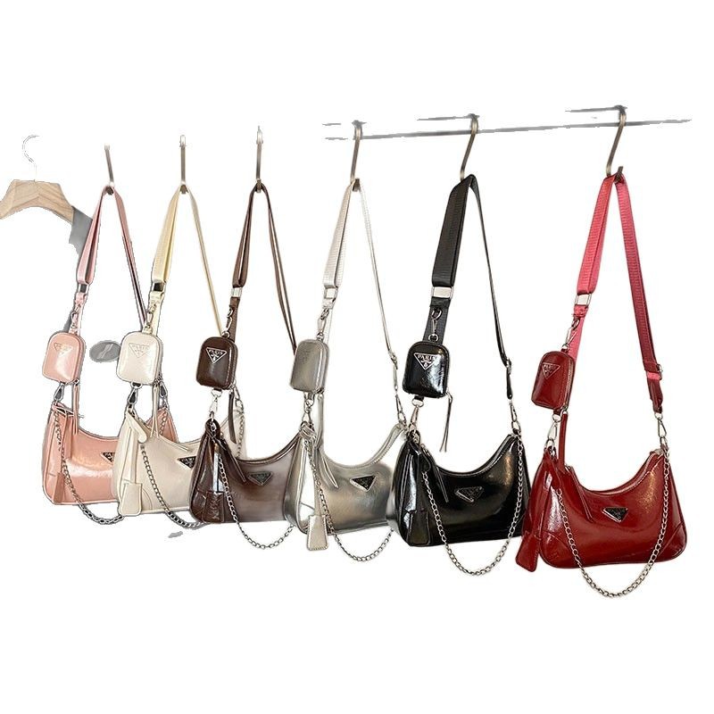 Bolso bandolera de lujo ligero para mujer Bolso de doble uso de ocio de cercanías Bolso de hombro de moda simple Nuevo bolso de alta gama de moda