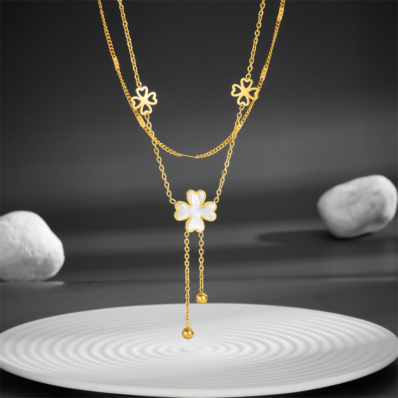 Titanium Steel 18K Gold Plated Simple Style Plating Four Leaf Clover Acrylic Layered Necklaces display picture 1