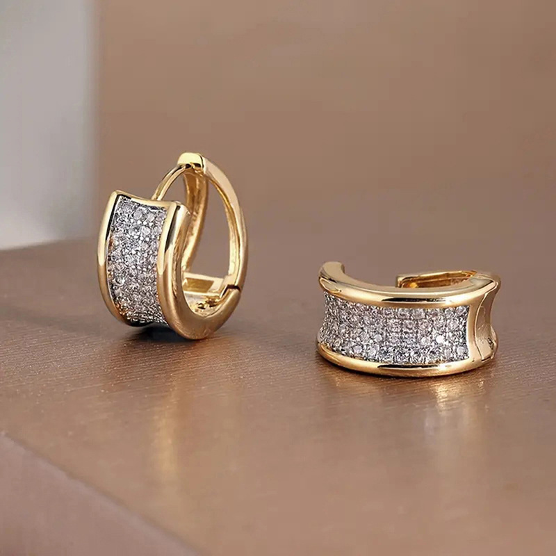 Boucles d'oreilles créoles en zircon haut de gamme chic_voghion.com