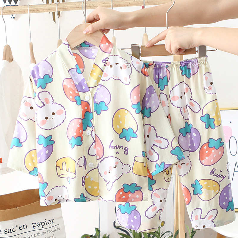 New V-neck strawberry sweetheart