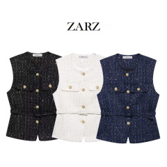 ZARZは欧米風の新型婦人服を自作しました。