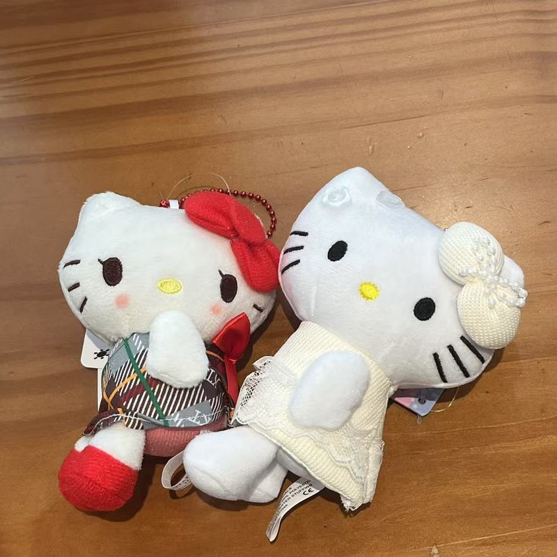 北海道小樽限定复古格子裙侧坐kitty挂件玩偶公仔包挂|undefined