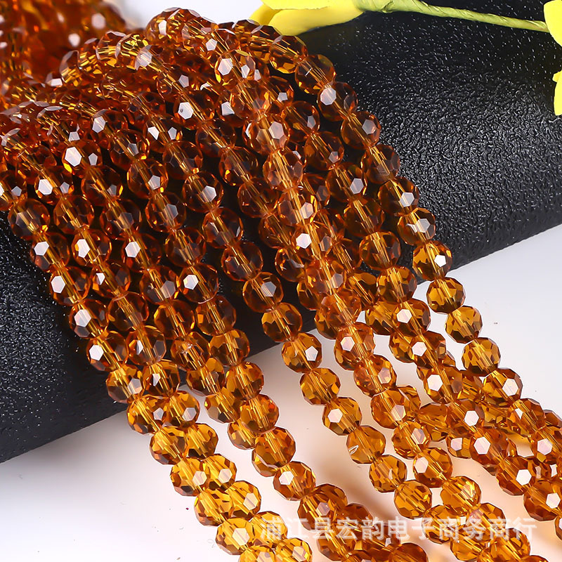 Un lote de 32 lados cuentas de tierra de cristal de color cuentas de fútbol de equipaje accesorios de ropa de bricolaje accesorios de joyería