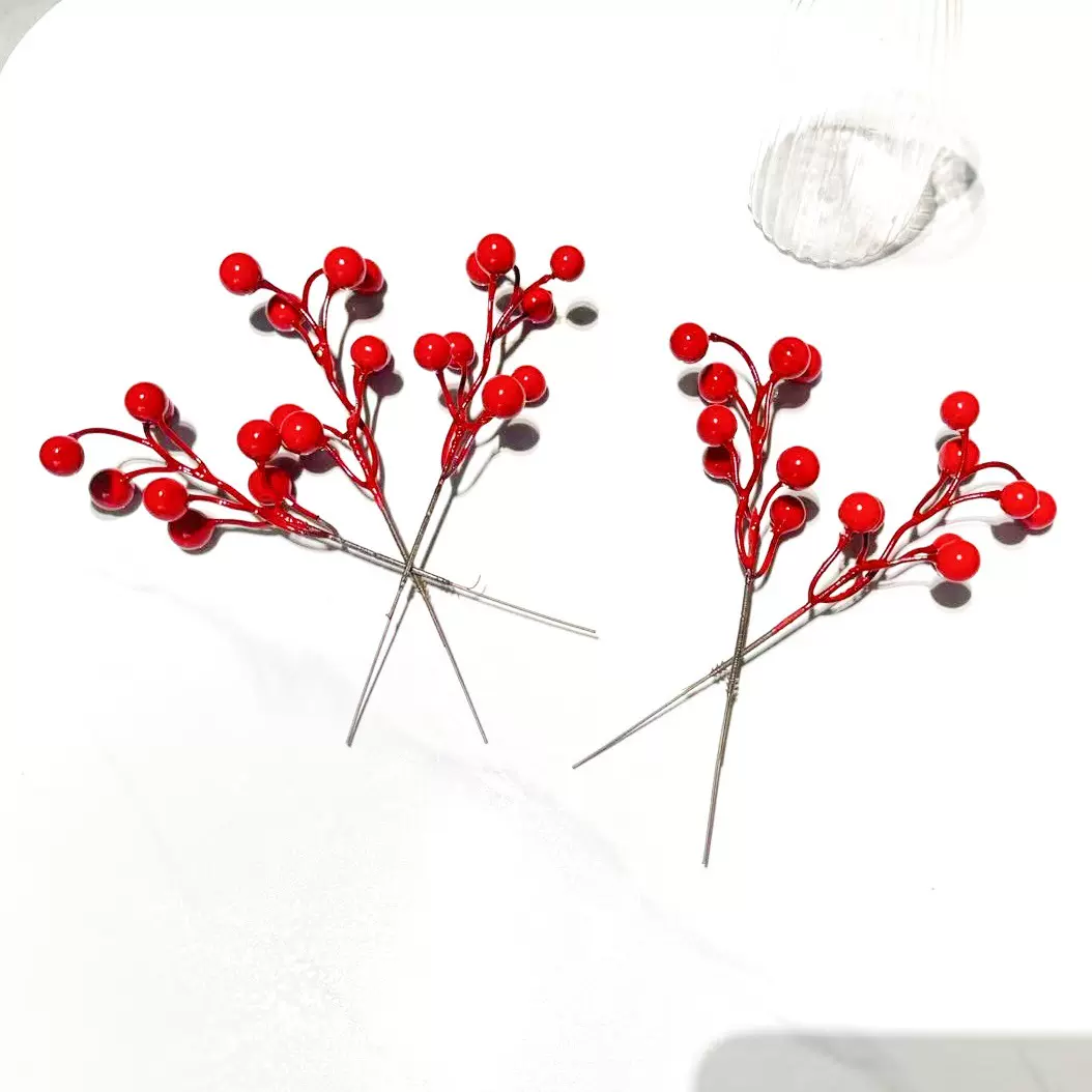 厂家仿真红果8叉发财果冬青果红浆果年宵花福桶插花家居装饰摆件