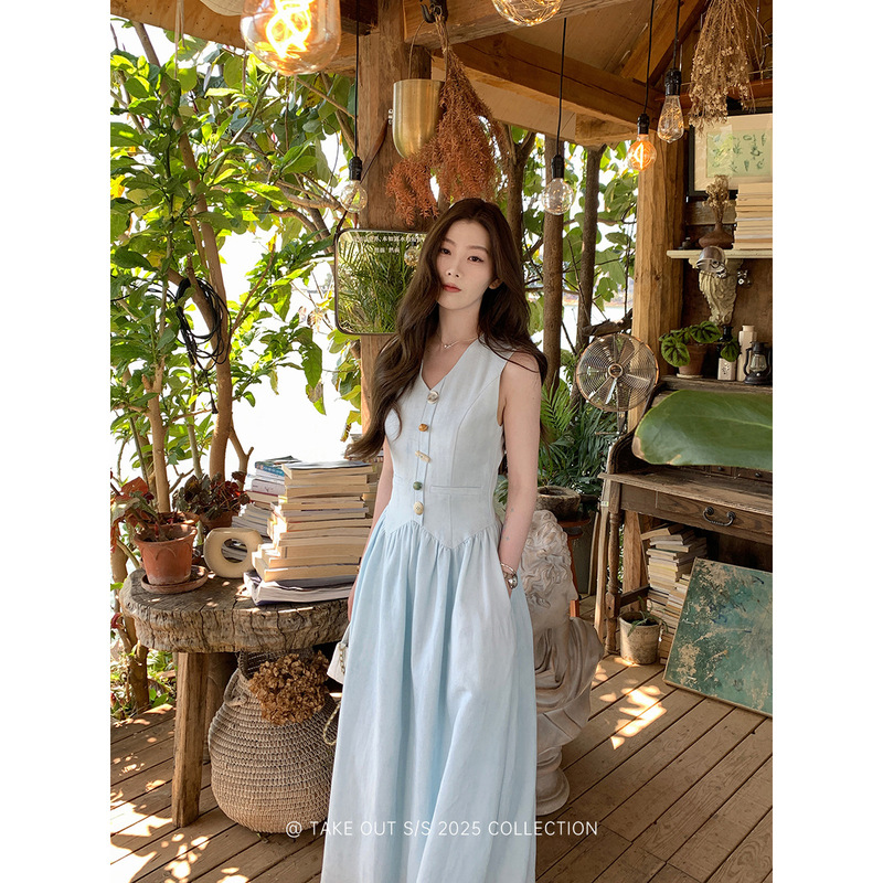 2026 Spring/Summer "Oxygen Milk Blue" Chanel-Style Vest Sleeveless Dress with French Elegance and Waist-Cinching Long Skirt