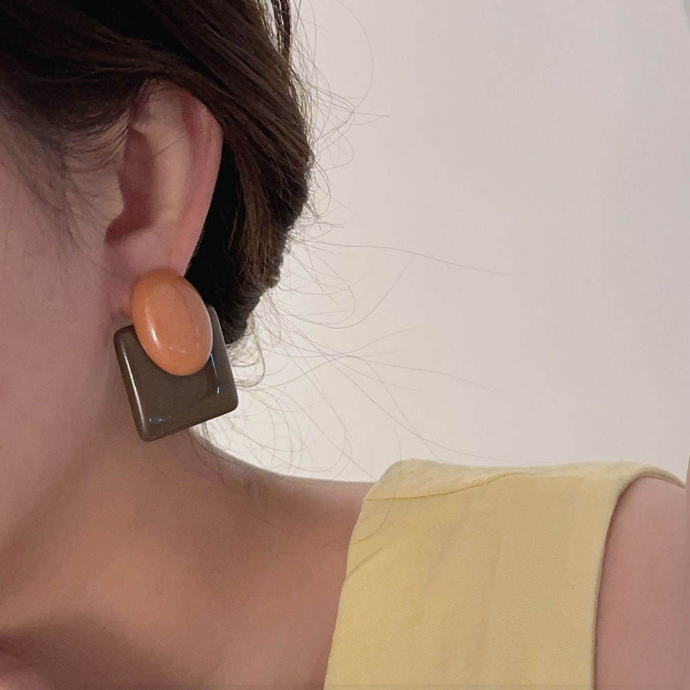 1 Pair Quantity 1 Pair Retro Vacation Geometric Plating Acrylic Ear Studs