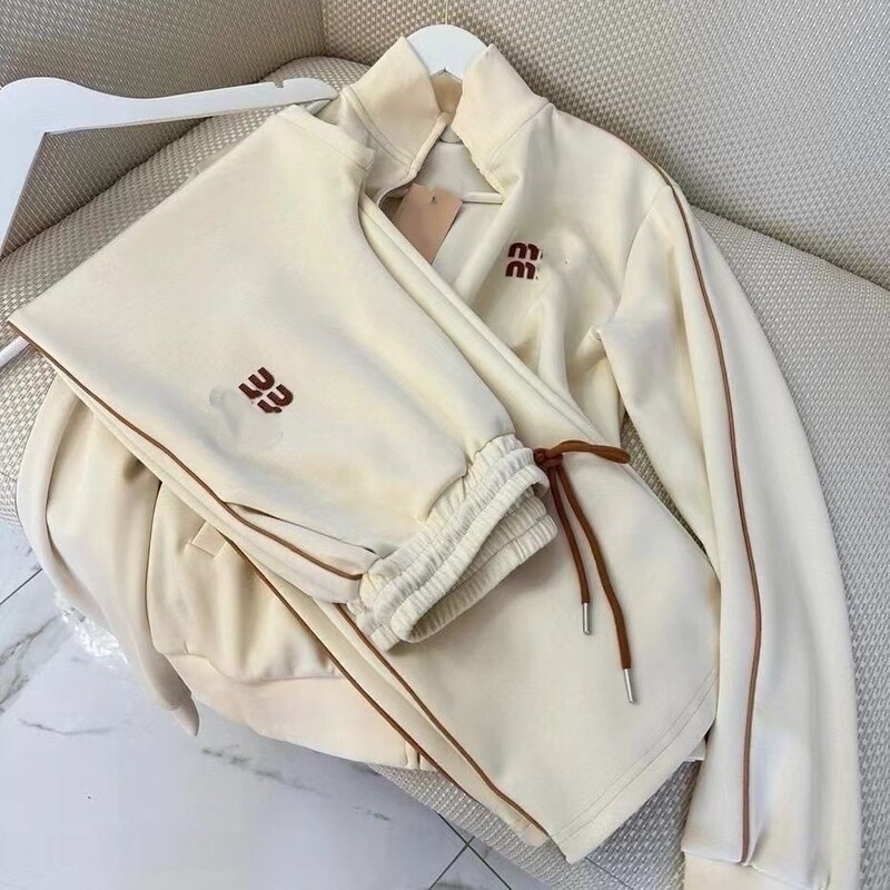European-Style High-End Fashion Suit for Women, New Spring Two-Piece Pants Set for Women