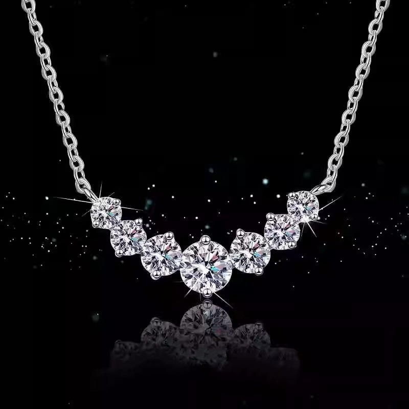 Smile necklace women's new shiny zircon silver plated pendant necklace chain fashion high sense temperament clavicle chain wholesale